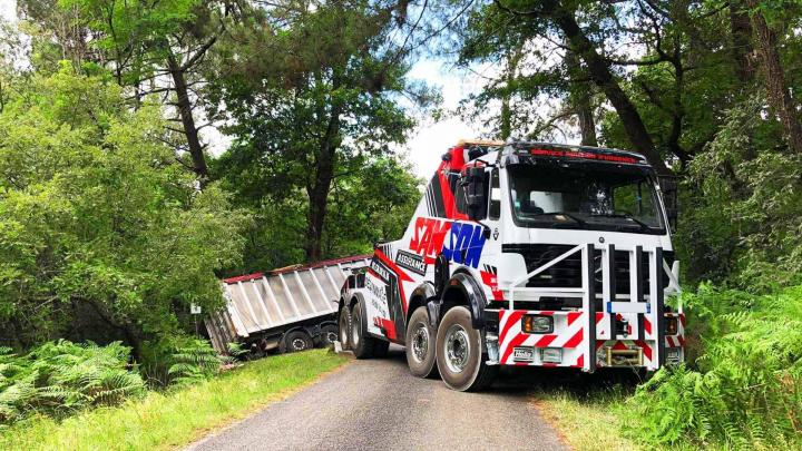 Dépanneur poids lourds à  Castets